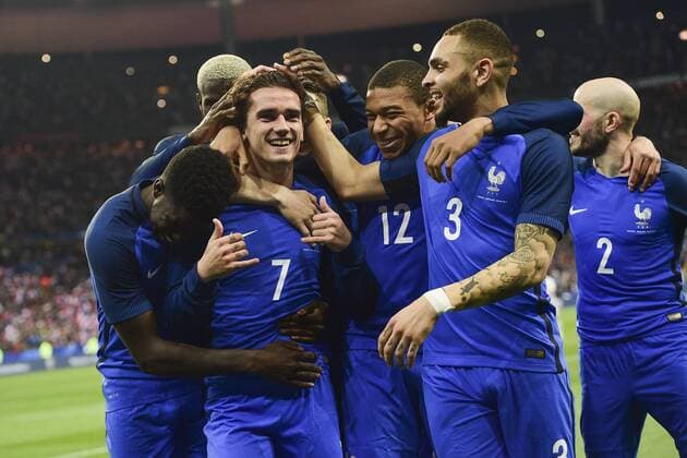 Football, Video evidence used for the first time by Felix Zwayer, France - Spain