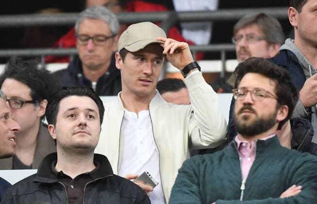 Football, CL, Bayern Munich - Real Madrid, Robert Lewandowski in the stands