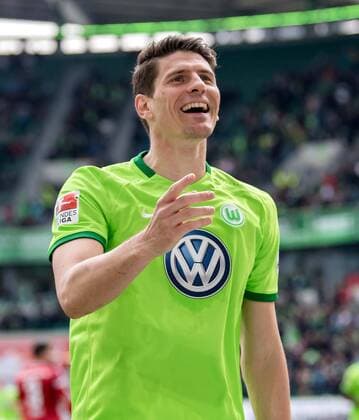 Football, VfL Wolfsburg, Mario Gomez is new captain