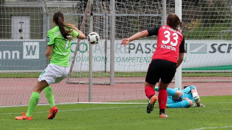 Football, Women, DFB Cup, SC Freiburg - VfL Wolfsburg