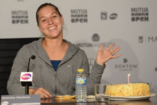 Tennis, Madrid Open, Dominika Cibulkova gets a cake for her birthday