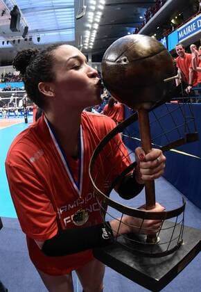 Volleyball, ASPTT Mulhouse celebrate winning the French women's championship