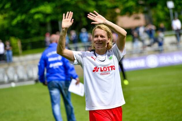 Football, 1. BL Women, 1. FFC Frankfurt - TSG 1899 Hoffenheim, Farewell to Saskia Bartusiak