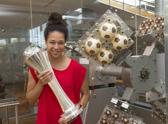 Football, Women, DFB Cup, Celia Sasic and Sonja Fuss with the trophy at the Cologne Chocolate Museum
