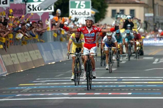 Cycling, Giro d Italia, Stefano Garzelli wins the 14th stage