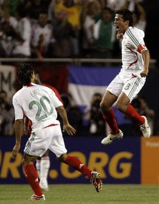 Football, CONCACAF Gold Cup semi-final, Mexico - Guadeloupe 1-0