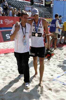 Beach Volleyball, FIVB World Tour, Berlin, Eric Koreng suffers circulatory collapse