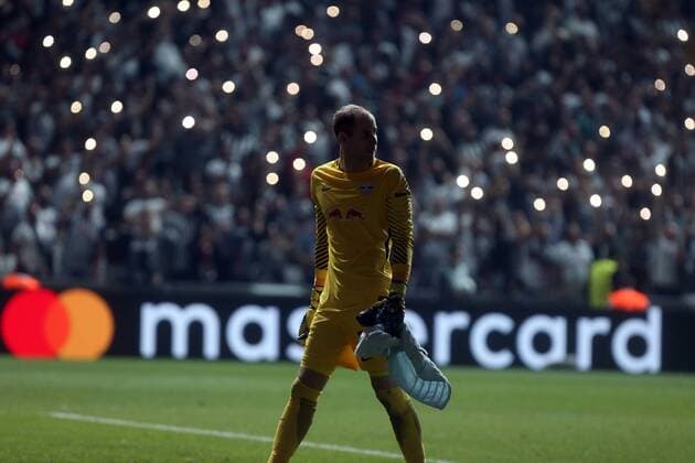 Football, CL, Besiktas Istanbul - RB Leipzig, Floodlight failure