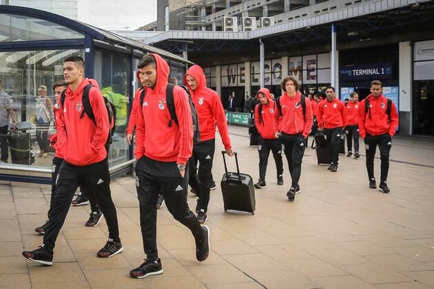 Football, CL, Benfica Lisbon Journey to Manchester