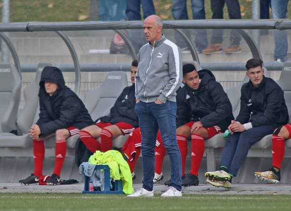 Football, Hessenliga, Mario Basler at the match Rot-Weiß Frankfurt - SC Hessen Dreieich