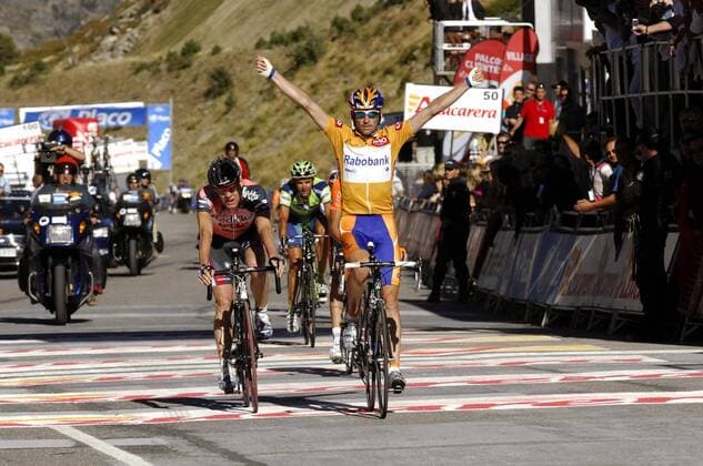 Cycling, Vuelta, Denis Menchov wins the 10th stage