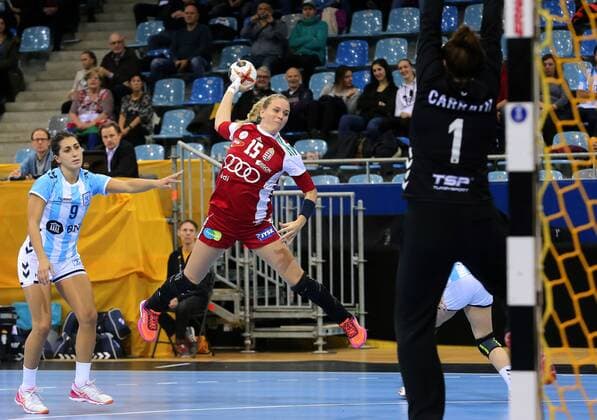 Handball, Women's World Cup, Hungary - Argentina