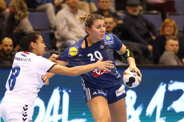 Handball, Women's World Cup, France - Paraguay