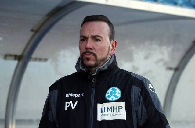 Football, Paco Vaz car destroyed by tree