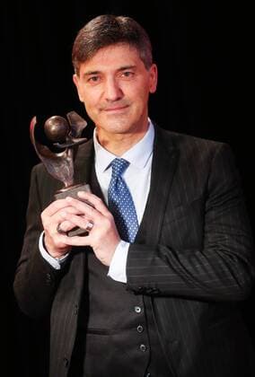 Football, Belgium, Felice Mazzu receives Raymond Goethals Award