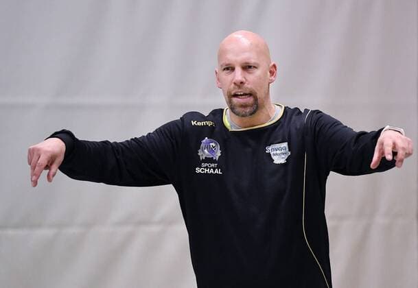 Handball, DHB Sports Director Axel Kromer coaches E-youth players