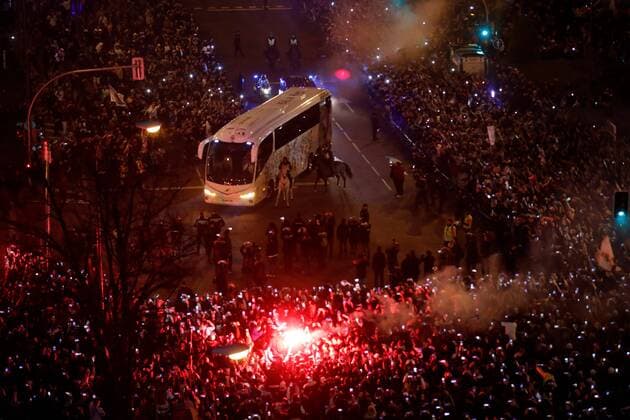 Football, CL, Real Madrid fans welcome the team bus