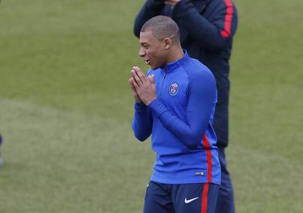 Football, CL, Training Paris St. Germain