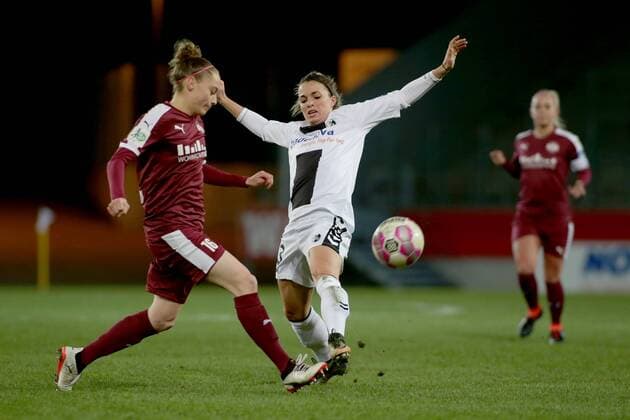 Football, Women, DFB Cup, SGS Essen - SC Freiburg