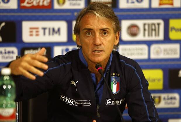 Football, Italy National Team PK with Coach Mancini