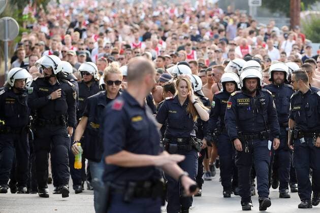 Football, CL qualification, Sturm Graz - Ajax Amsterdam, large police contingent protects march of fans