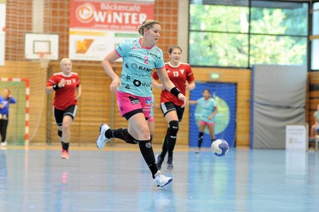 Handball, Women, Test match, TuS Metzingen - Debreceni Vasutas