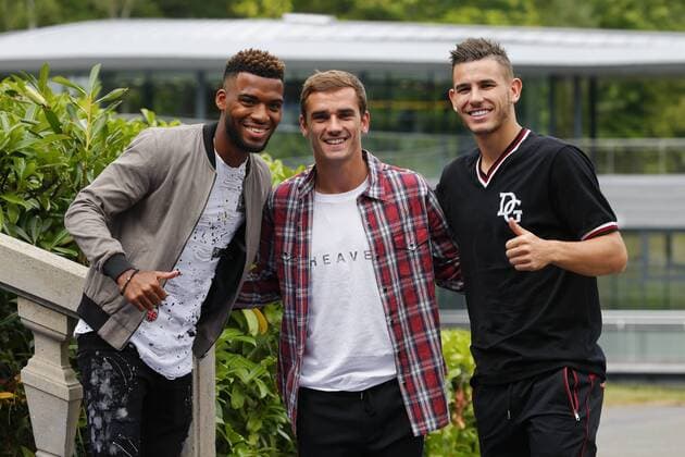 Football, France, Arrival in Clairefontaine