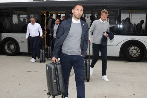 Football, CL, FC Schalke 04 before departure to Istanbul