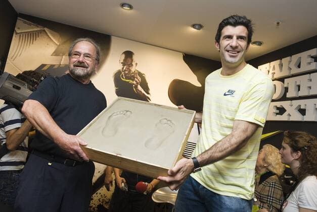 Football, EURO 2008, Nike sponsorship appointment, Luis Figo's footprints are taken