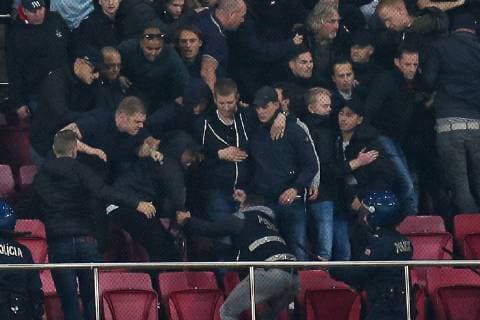 Football, CL, Benfica Lisbon - Ajax Amsterdam, riots by fans in the stands