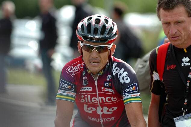 Cycling, Robbie McEwen wins the 4th stage of the Tour de Suisse