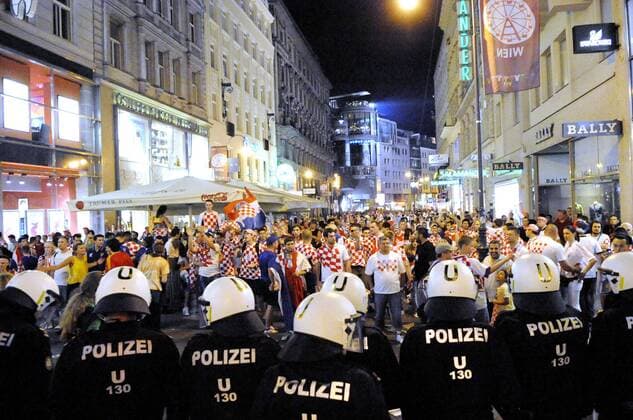 Football, EURO 2008, Police action against angry Croatian fans in Vienna