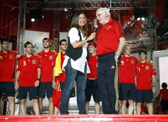 Football, EURO 2008, European champions Spain receive enthusiastic reception in Madrid