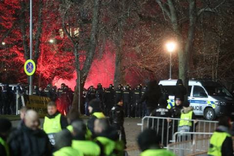 Football, EL, riots in Pilsen