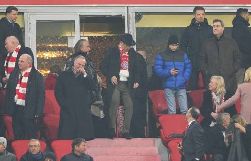 Football, CL, FC Bayern München - FC Liverpool, Guests in the VIP stand