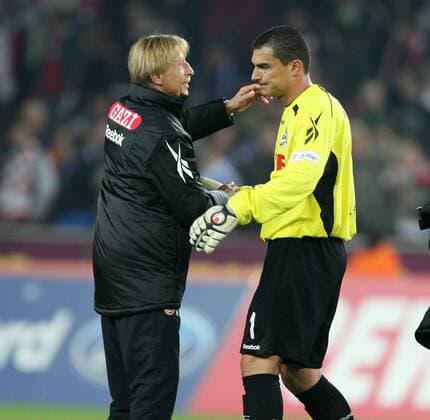 Football, Faryd Mondragon admitted to hospital after possible suicide attempt