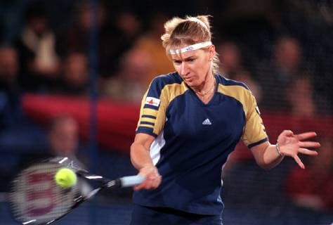 Steffi Graf declares retirement from professional tennis, 20th anniversary on 13 August