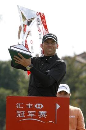 Golf, Sergio Garcia wins the HSBC Champions 2008