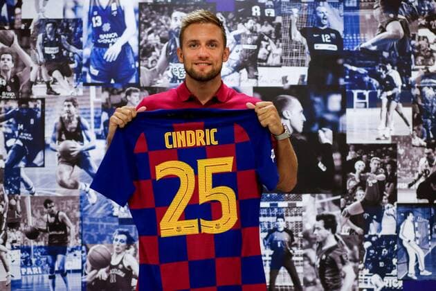 Handball, FC Barcelona presents newcomer Luka Cendric