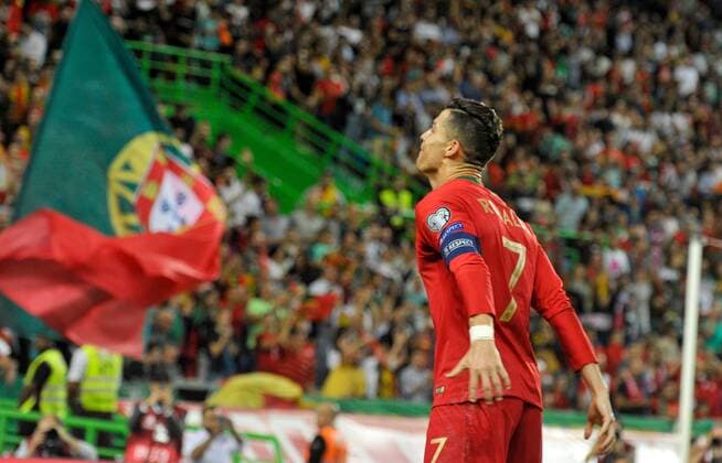 Football, Cristiano Ronaldo career - National team career