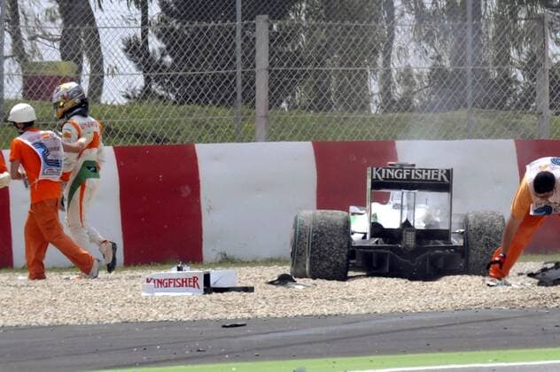 Motorsport, Formula 1, Spanish GP, Jenson Button wins ahead of Barrichello and Webber