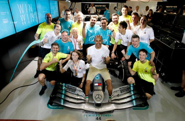 Formula 1, GP Abu Dhabi, Mercedes GP team cheering with winner Lewis Hamilton