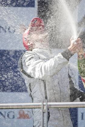 Motorsport, Formula 1, Istanbul GP, Jenson Button wins ahead of Webber and Vettel