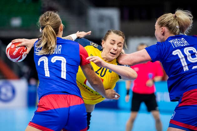 Handball, Womens World Championship in Japan, Russia - Sweden