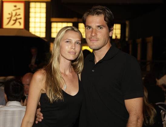 Tennis, Tommy Haas and Sara Foster have split up, according to media reports