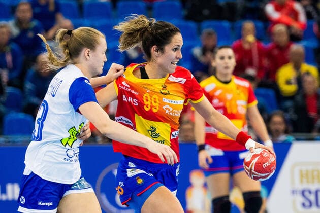 Handball, Ladies World Championship in Japan, Spain - Russia