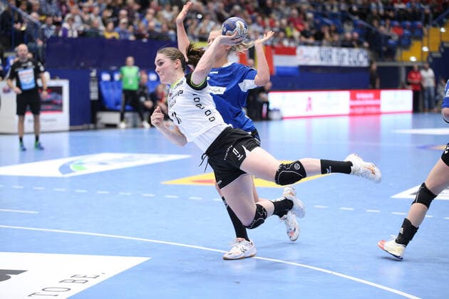 Handball, women, 1st BL, HSG Blomberg Lippe - SG BBM Bietigheim