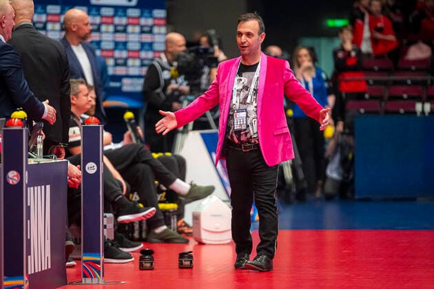 Handball, Bob Hanning for external presentation during the EM in the criticism