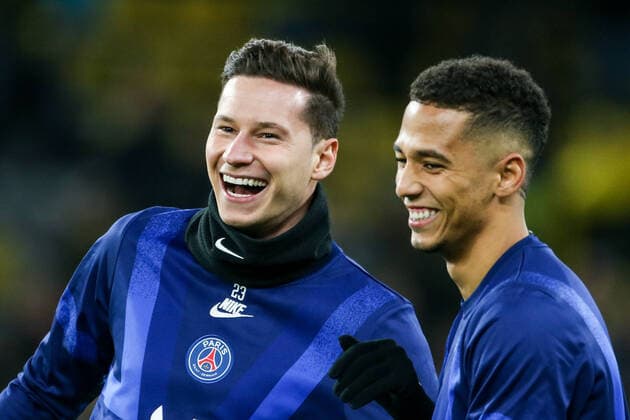 Football, Preview CL Final, German players and coaches in rows of Paris St. Germain
