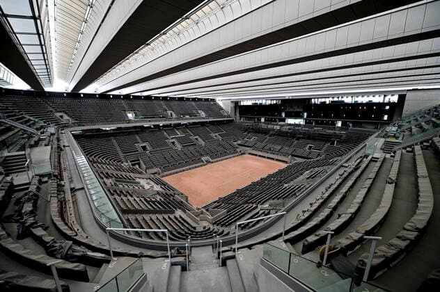Tennis, French Open, test run for the roof of the Philippe Chatrier Court